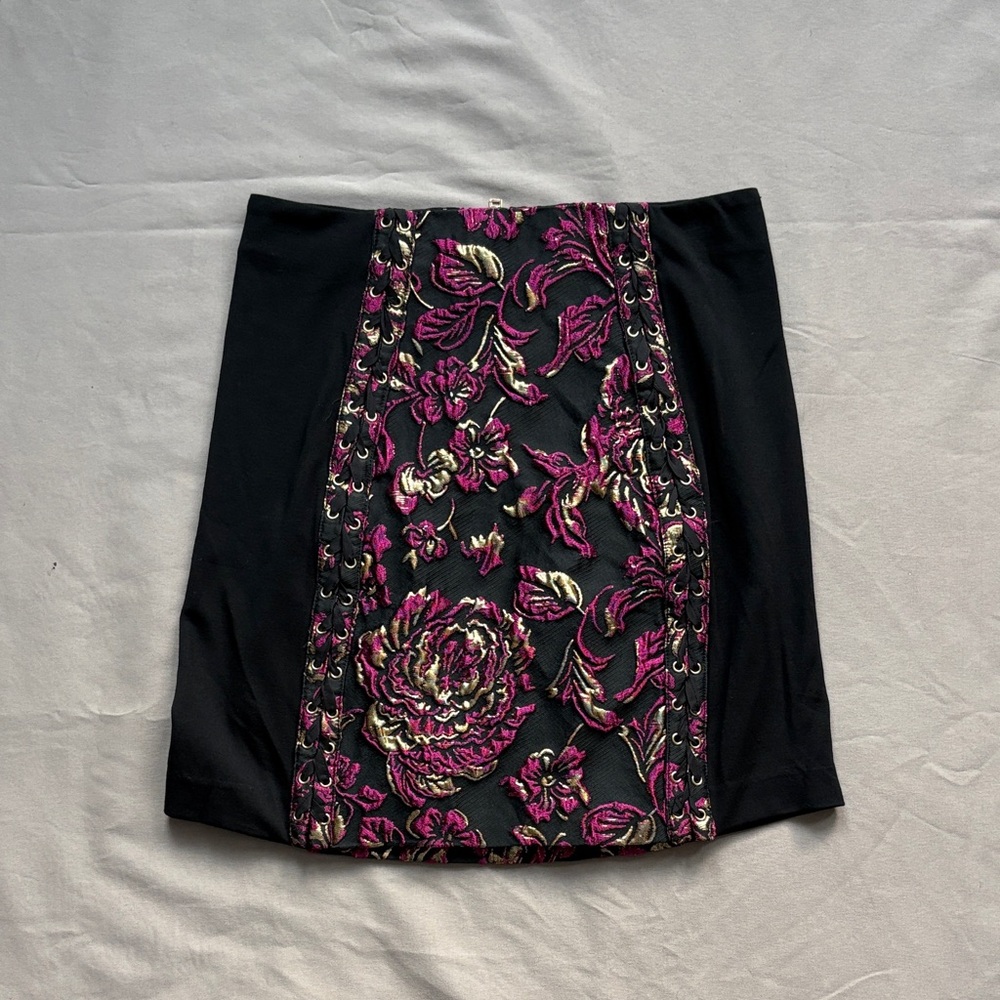 Bebe Baroque‎ Lace Detail Jacquard Mini Skirt | Size 6